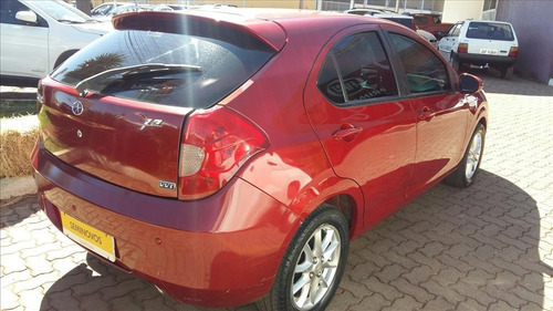 J3 1.4 16v Gasolina 4p Manual