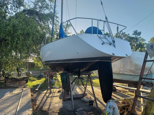Velero Drakkar 32