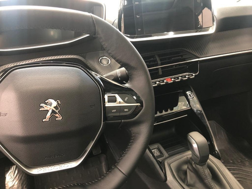 Imagen 13 de 15 de Peugeot 208 2023 1.6l Allure