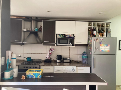 Imagen 10 de 17 de Departamento En Venta De 2 Amb. Con Patio Y Cochera En Ramos Mejia