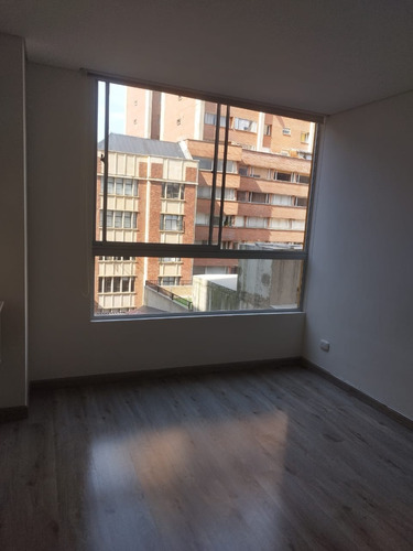 Hermoso Aparta Estudio De 1 Habitación En El Piso 7