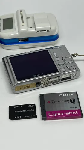 Sony Câmera Cybershot Dsc-t10 De 7,2 Mp Zoom Óptico 3x Prata