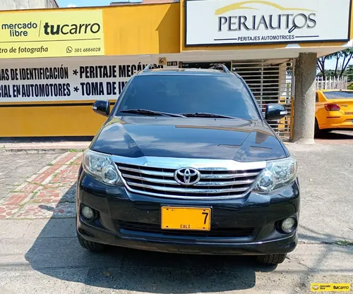Toyota Fortuner 2.7 Sr5