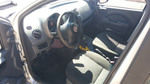 Fiat Uno 1.0 Vivace Celebration Flex 5p