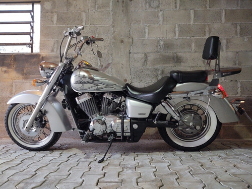 Imagem 1 de 8 de Honda Shadow 750