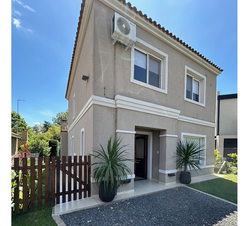 Hermosa Casa En La Candela De Pilar( Dueño)