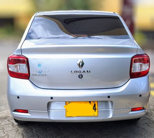 Renault Logan 1.6 Authentique