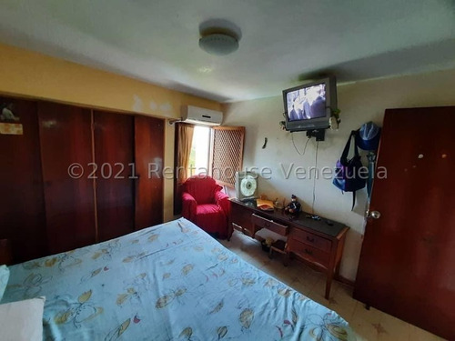Imagen 7 de 14 de Gustavo Zavala Rentahouse 22-14605