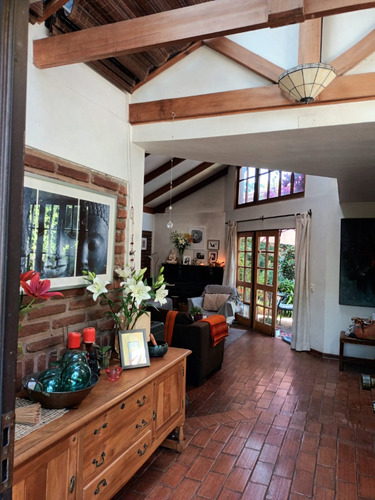 Excelente Casa Simon Gonzalez-ossandon