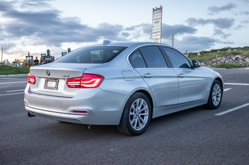 Imagen 6 de 15 de Bmw Serie 3 318 2018 Automático Plata, Como Nuevo