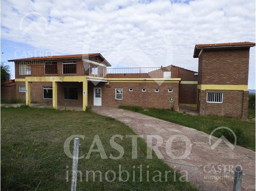 Hotel En Venta - Carpintería, San Luis