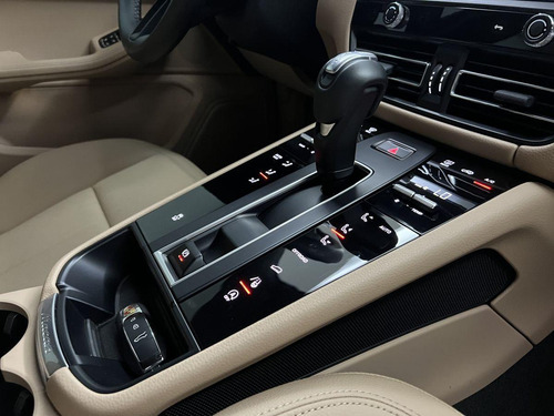 Porsche Macan 2.0 Turbo