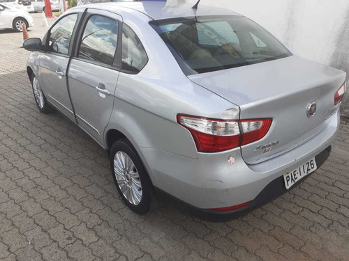 Fiat Grand Siena Essence 1.6 16v (flex)