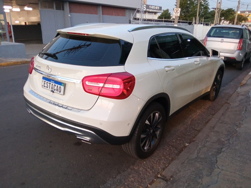 Imagem 2 de 7 de I/m Benz Gla 200 Ff