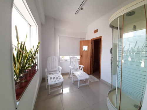 Departamento 2 Ambientes De Categoría Con Cochera En Morón Centro