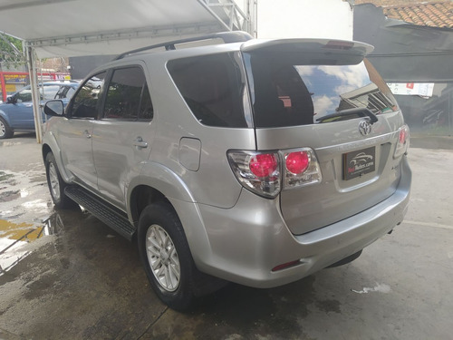 Imagen 3 de 15 de Toyota Fortuner 2015 2.7l At 2700cc 4x2