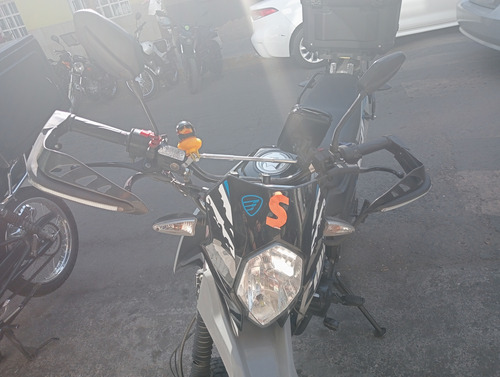 Excelente Motociclista Todo Pagado Único Dueño Factura Origi