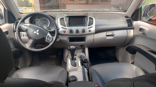 Mitsubishi L200 3.2 Triton Hpe Cab. Dupla 4x4 Aut. 4p