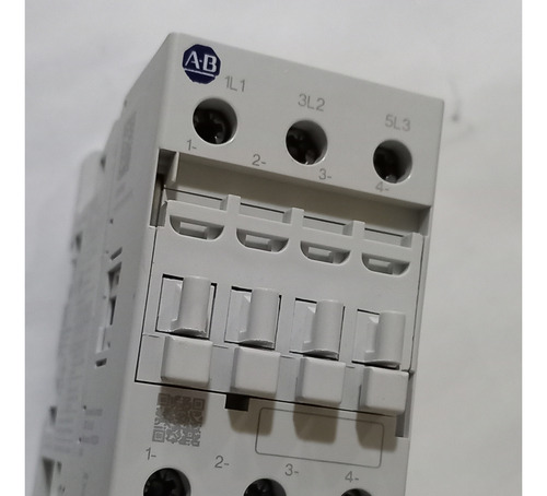Contactor Trifasico. 100-e38kd00. Allen Bradley (Usado)