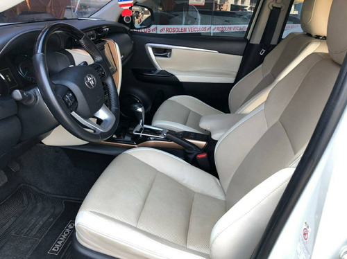 Imagem 10 de 14 de Toyota Hilux Sw4 2.8 Srx Diamond 4x4 7 Lugares 16v Turbo