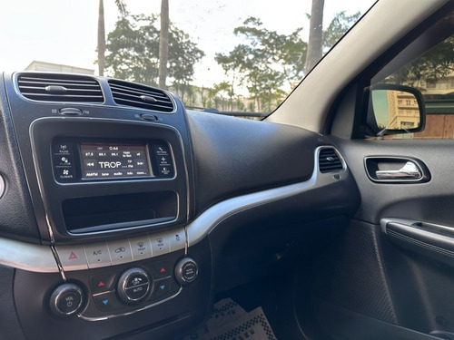 Fiat Freemont 2.4 PRECISION 16V GASOLINA 4P AUTOMÁTICO