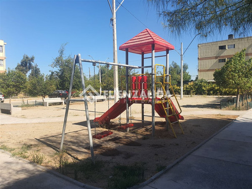 Departamento En Venta De 2 Dorm. En Pedro Aguirre Cerda