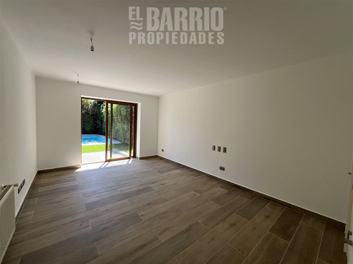 Espectacular Casa En Venta De 3 Dorm. En Piedra, Roja