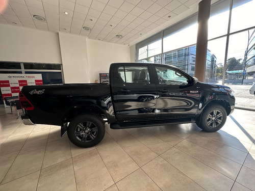 Toyota Hilux Pick-Up 2.8 Cd Srv 204Cv 4X4