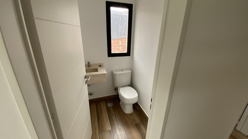 Imagen 10 de 14 de Casa En Una Planta A La Venta -barrio Santa Elena, Pilar Del Este