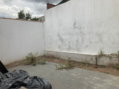 Imagem 3 de 14 de Casa Térrea No Jardim Santana Do Pedregulho - Cs-2066