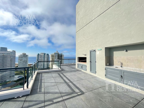 Imagen 13 de 14 de Venta Departamento - 2 Dormitorios 1 Baño - Punta Del Este - Playa Brava - Ref: 4418986