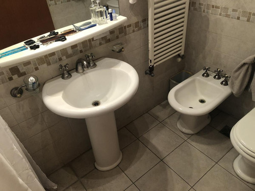 Imagen 11 de 30 de Casa Chalet En Venta - 4 Ambientes - Parque Y Pileta - Permuta - Ituzaingo / Padua