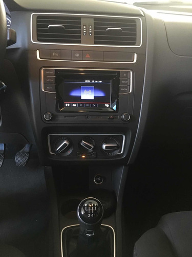 Volkswagen Fox 2017 1.6 Run Total Flex 5p