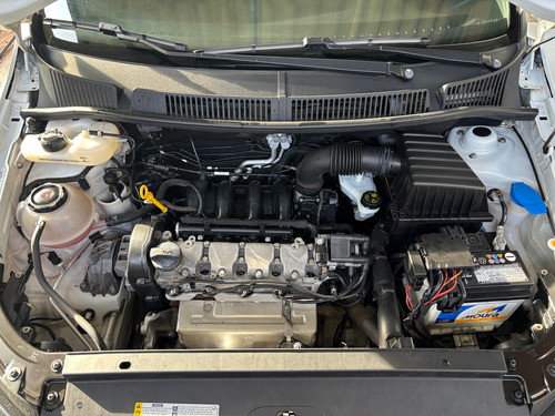 Volkswagen Fox 1.6 Connect Total Flex 5p