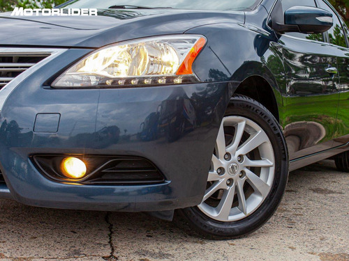 Imagen 10 de 25 de Nissan Sentra 1.8 Advance Cvt | Permuta / Financia