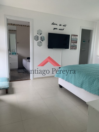 2- Ref: 5952