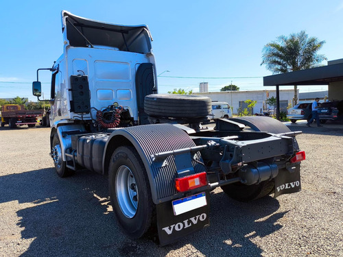 Volvo Vm 330 2015 Cavalo 4x2 Toco, Leito, Ar, Automatico