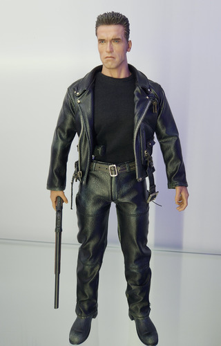 Hot Toys Terminator 2 Judgment Day T-800 (Usado)