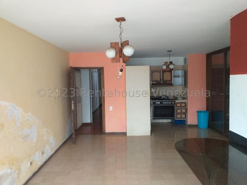 Me 24-16072 Venta Apartamento Macuto