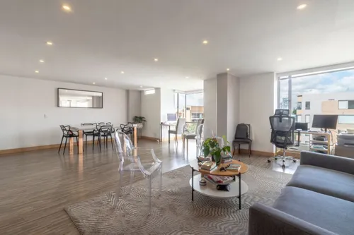 Apartamento En Venta En San Patricio. Cod V16570