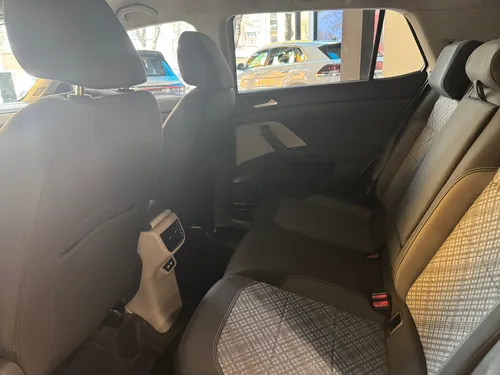 Volkswagen Taigun 1.0 Tsi Comfortline At