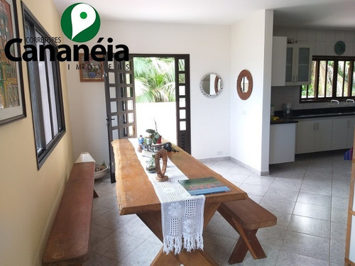 5 Dormitórios (2 Suítes) Frente Ao Mar Com Garagem E Rampa Náuticas, No Parque Náutico Em Cananéia/sp - Ca00058 - 34836522