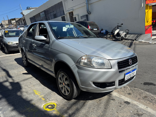 Fiat Siena 1.0 El Flex 4p
