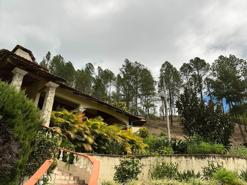 Imagen 4 de 11 de Villa A La Venta En Constanza Con Vista Al Valle Y A Las Montañas
