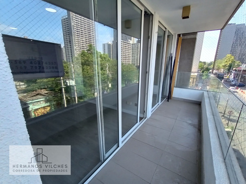 Dpto. 2 Dorm / 2 Baños / 1 Est. Metro San Alberto Hurtado L1