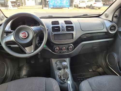 Imagem 5 de 9 de Fiat Grand Siena 1.4 Attractive 8v Manual Flex