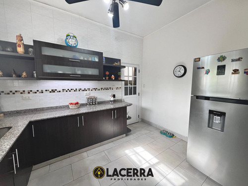 Casa En Venta En Carapachay