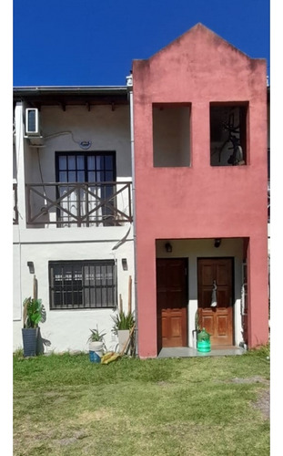 Excelente Duplex En Condominio En Alquiler. Ituzaingo Norte