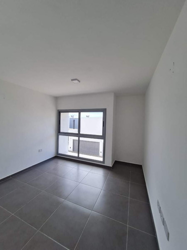 Imagen 14 de 16 de Duplex Alquiler Cuesta Colorada 3 Dormitorios