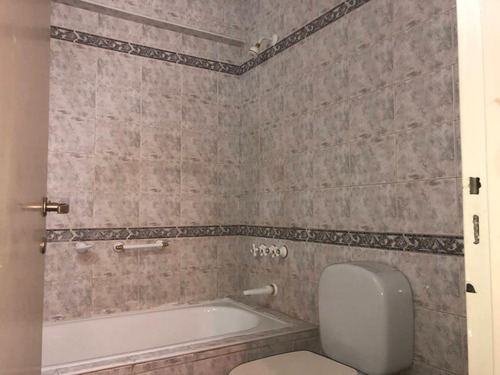 Departamento De 3 Habitaciones En Venta, Ciudad